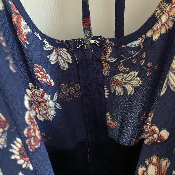 Ash & Violet blue floral romper - Picture 4 of 7